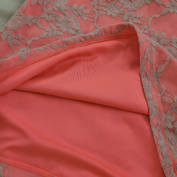 Express Sexy Stretch Bra Cami - Picture 5 of 6